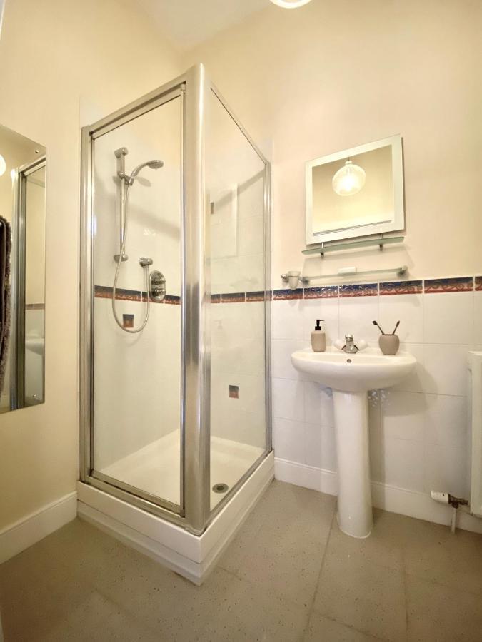 Serviced Accommodation Moray Lesmurdie House, Elgin - Free Parking, Free Wifi Exterior photo