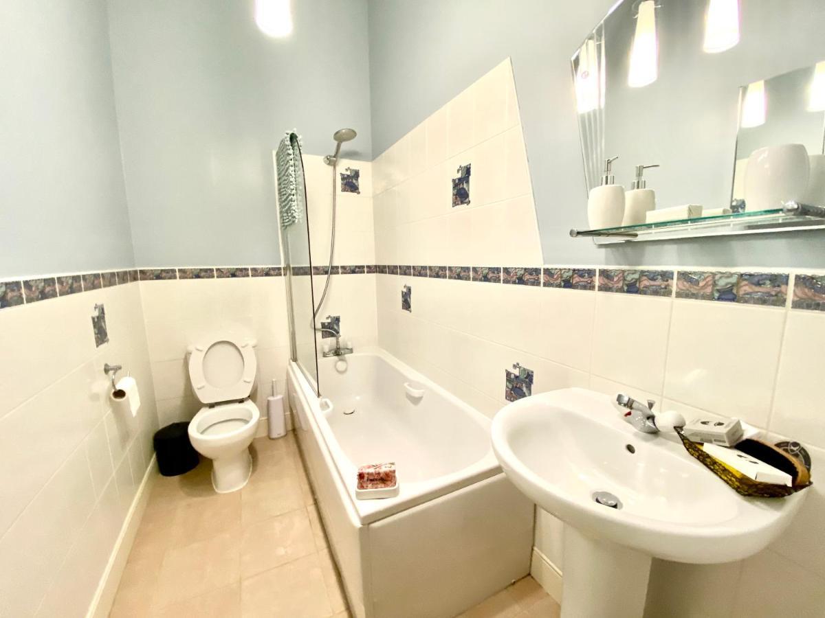 Serviced Accommodation Moray Lesmurdie House, Elgin - Free Parking, Free Wifi Exterior photo