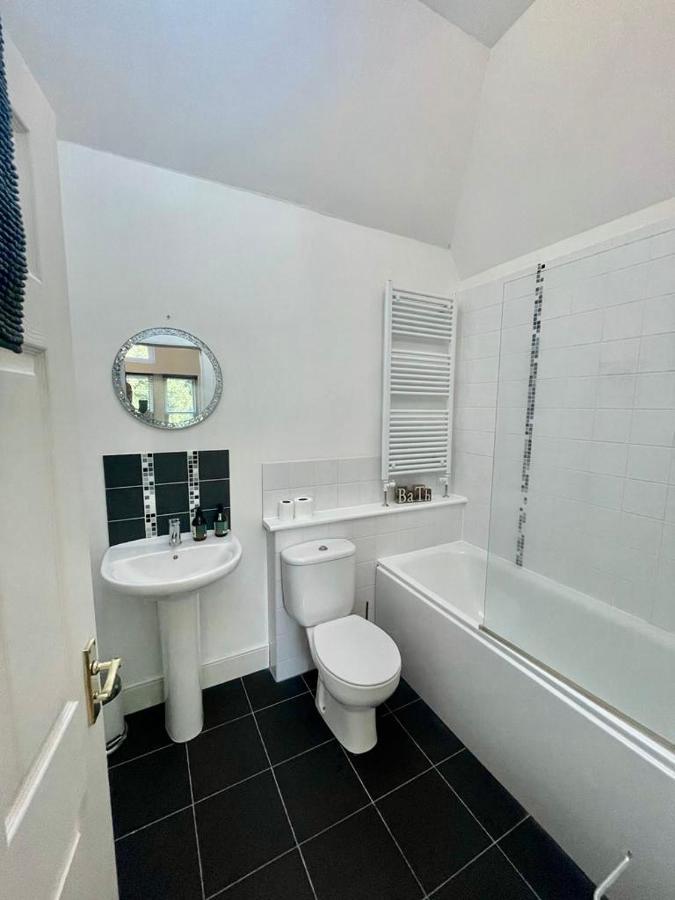 Serviced Accommodation Moray Lesmurdie House, Elgin - Free Parking, Free Wifi Exterior photo
